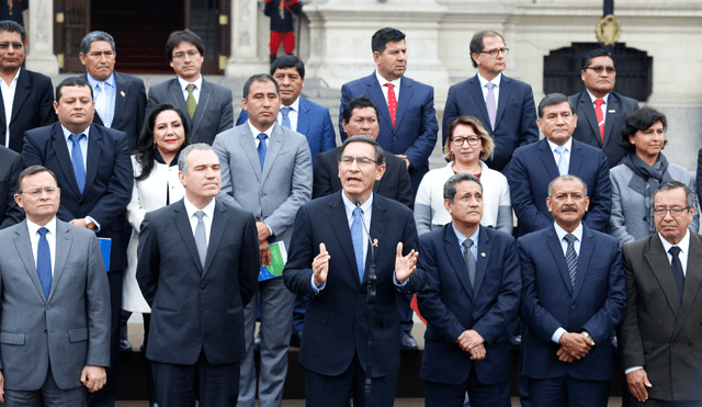 Gobernadores apoyan medida de Martín Vizcarra. Foto: La República.