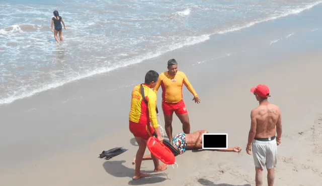 Dos bañistas salvan de morir ahogados en playas de Máncora