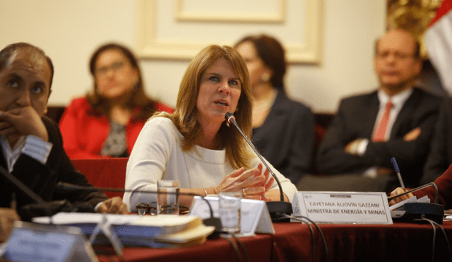 Aljovín explicará en el Congreso “situación e impacto” de migración venezolana