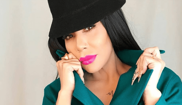 Anuel AA se enfrenta a Ivy Queen tras nombrar reina del reggaetón a Karol G