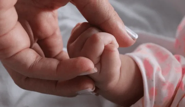 Mujer y su hija recién nacida dieron positivo a la prueba de coronavirus. Foto: Soy Chile