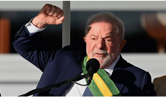 Lula da Silva retorna a la presidencia de Brasil por tercera vez, a sus 77 años. Este domingo 1 de enero inicia su mandato. Foto: AFP