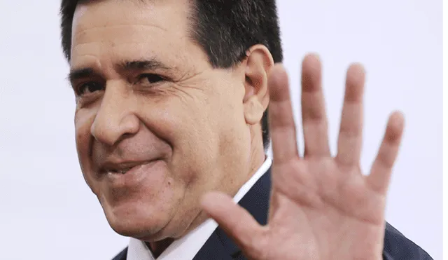 Horacio Cartes renuncia a la presidencia de Paraguay