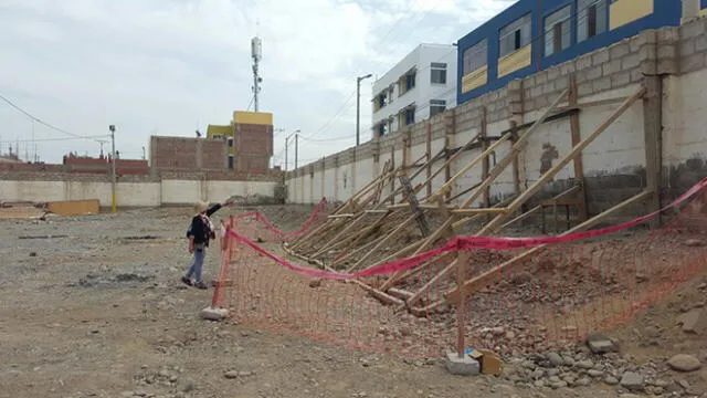 Tacna: En riesgo 366 escolares por muro de colegio a punto de colapsar [VIDEO]