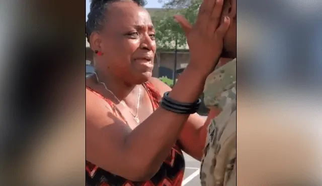 En Facebook se viralizó el emotivo encuentro entre una madre y su hijo militar.
