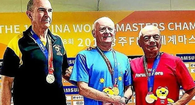 Nadador arequipeño consigue medalla de bronce en campeonato en Corea del Sur.