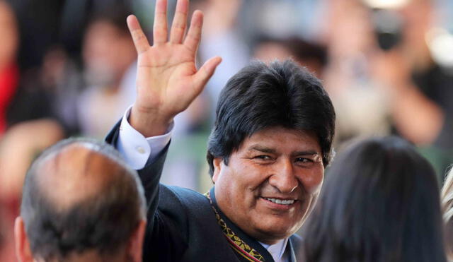 Evo Morales se muestra "optimista" ante encuentros en La Haya