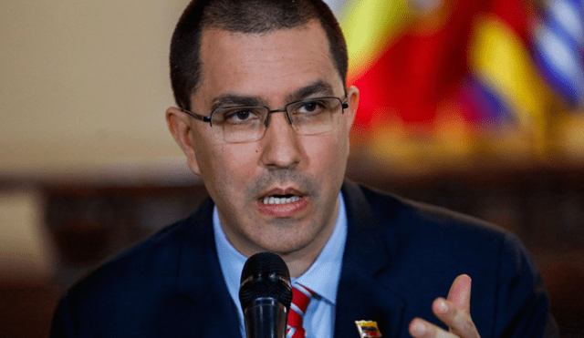 Canciller venezolano acusa su homólogo chileno de "perjudicar" el diálogo