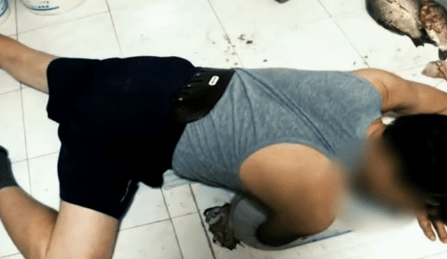 Facebook Viral: Un insólito motivo hizo que este joven asiático quedara atascado en inodoro [VIDEO]
