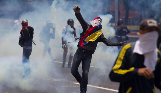 Venezuela: aumentan a seis los fallecidos por protestas contra gobierno de Maduro