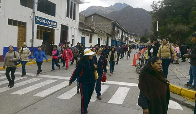 Fiestas del Cusco opacan huelga indefinida de Sute Regional