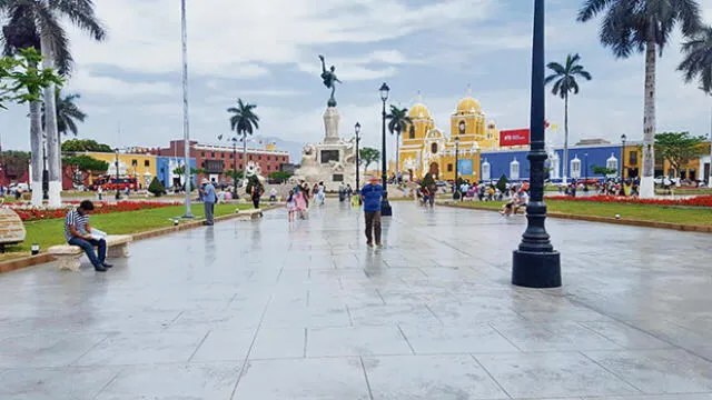 Plaza de Armas y tercerización de limpieza de Trujillo en mira de Contraloría