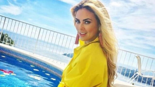 Instagram: Aracely Arámbula presume diminuta cintura en sexy vestido rojo