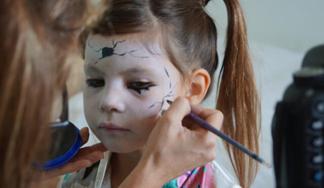 El maquillaje y los disffraces son los preferidos de los niños en esta fecha de octubre. Foto: Pinterest