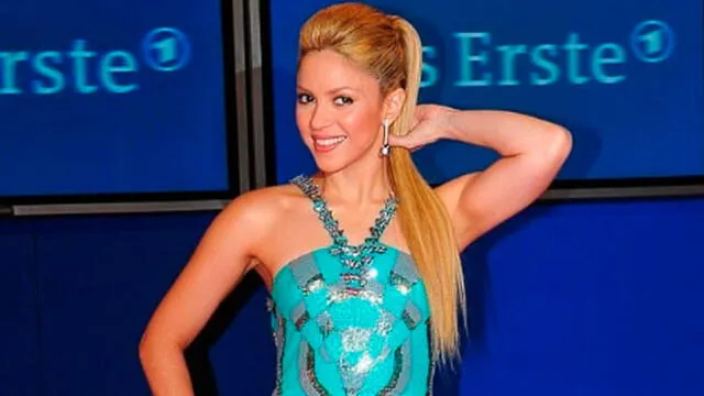 Shakira y su prima Valerie Domínguez usan mismo vestido y causan revuelo en redes sociales