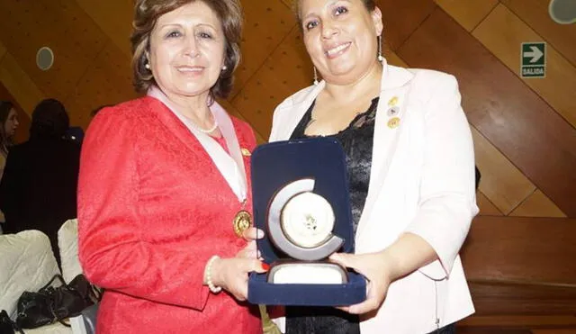 El reconocimiento que recibió fue otorgado por Sigma Theta Tau International Honor Society of Nursing (Sigma). Foto: Andina