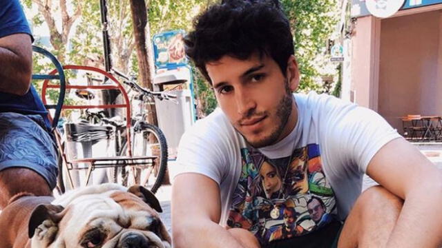 Sebastián Yatra recupera barba y presume musculatura en Instagram