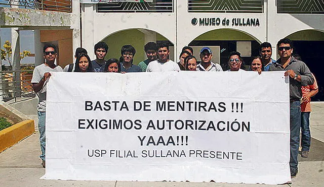 Más de dos mil alumnos de U. San Pedro protestan contra autoridades