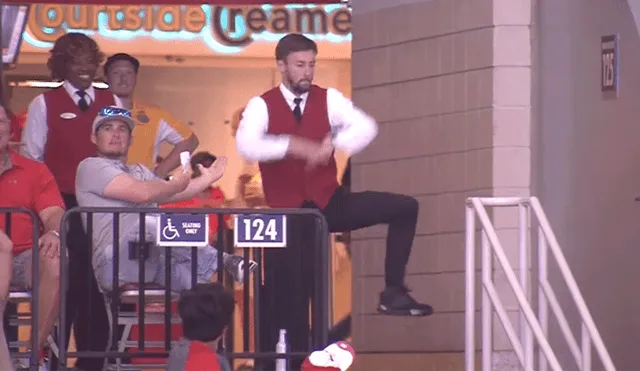 YouTube Viral: Tímido hombre da cátedra de baile en partido de la NBA [VIDEO]