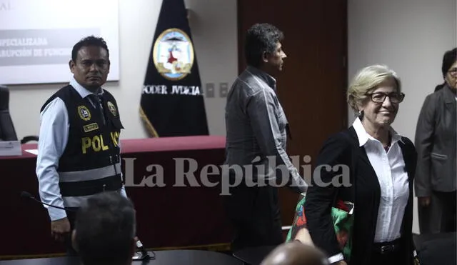 Poder Judicial dicta 18 meses de prisión preventiva contra Susana Villarán (FOTOS)