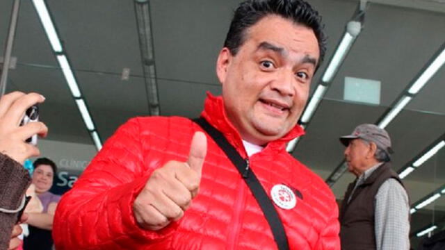 El actor cómico recibió denuncias porque consideran como "racista" su imitación al futbolista peruano
