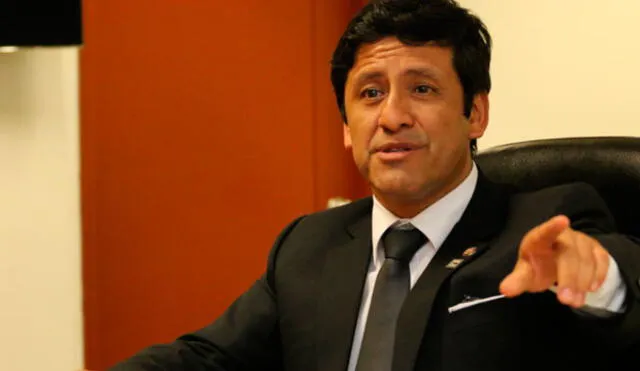 Guido Águila es reelecto como presidente del CNM