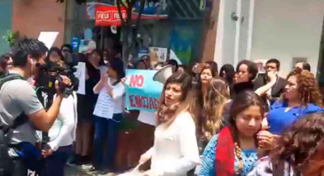 Censo 2017: protestan frente al INEI tras violación a censadora en Villa El Salvador [EN VIVO]