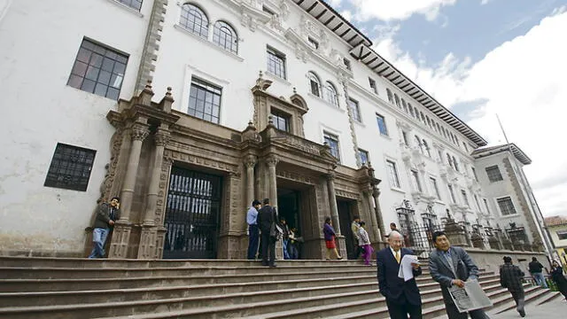 Abogados consideran que desempeño de jueces y fiscales es regular o malo en Cusco