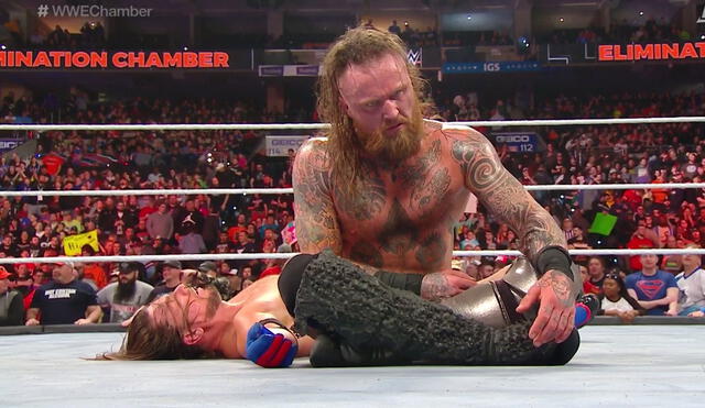 Aleister Black derrotó a AJ Styles en WWE Elimination Chamber con ayuda de The Undertaker. Foto: WWE