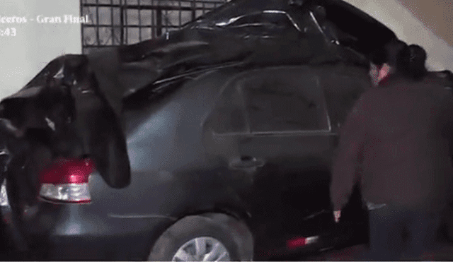 Mujer compro auto en remate del SAT, pero vehículo tenía orden de captura [VIDEO]