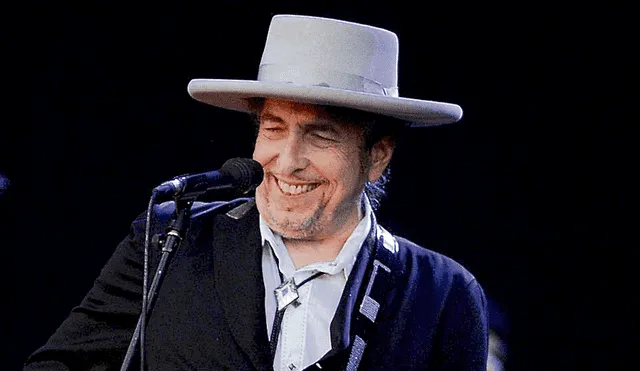 Venden manuscrito de una canción de Bob Dylan por 2 millones de dólares