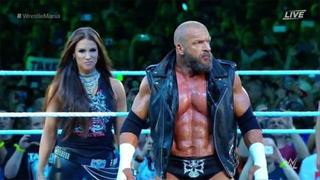 Triple H y Stephanie McMahon.