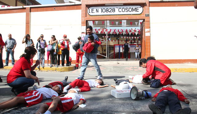 Ocho millones de escolares participaron de simulacro organizado por el Minedu