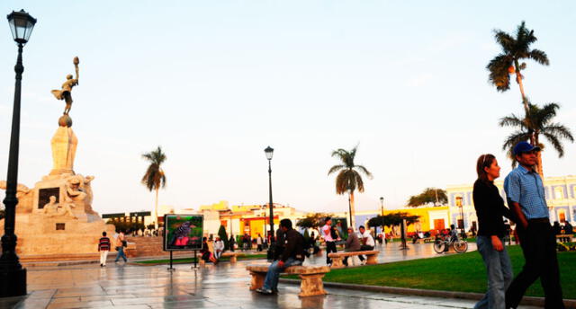 Twitter critica al alcalde de Trujillo por "remodelación" de la Plaza de Armas