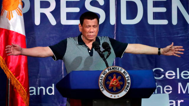 Presidente de Filipinas pide que Iglesia católica deje a sus sacerdotes "tener novios"
