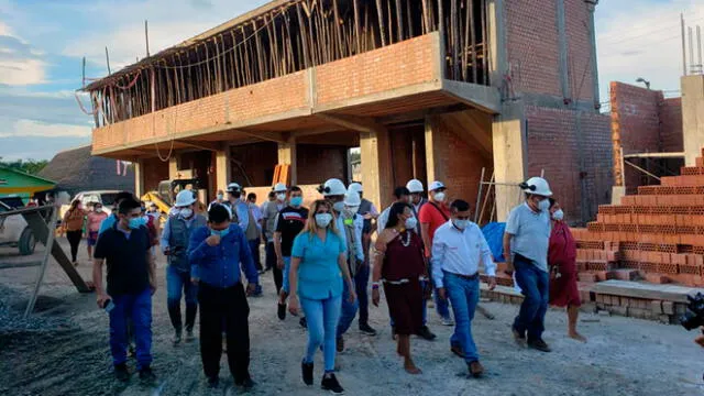 Gobernador de Amazonas supervisa obra en Condorcanqui