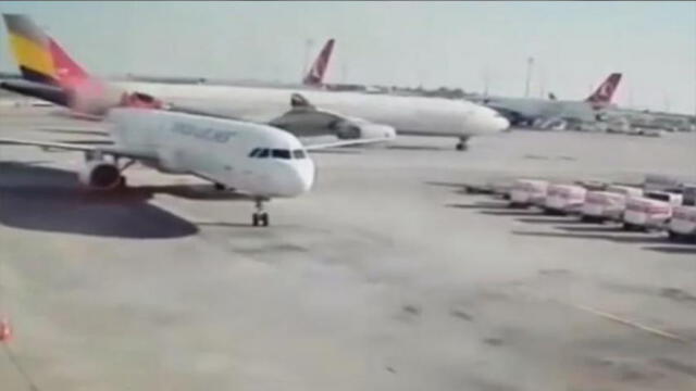 Video muestra el instante del choque de dos aviones en aeropuerto de Turquía