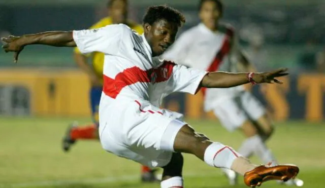 Andrés Mendoza es recordado por fallar un gol increíble ante Ecuador en las Eliminatorias Alemania 2006. Foto: Archivo