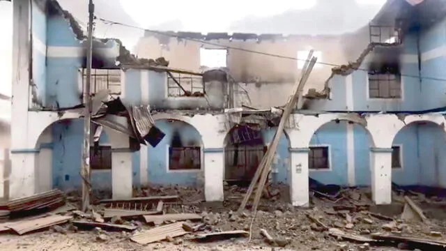 Municipio de Huandoval se derrumba tras incendio y casi aplasta a dos niñas