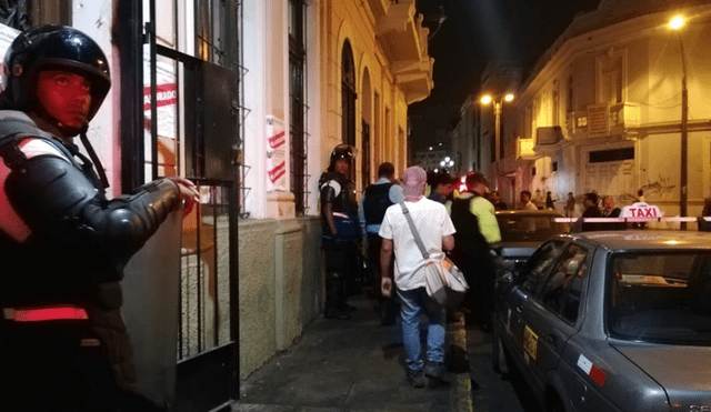 Municipalidad de Lima clausuró locales del jirón Quilca [FOTOS]