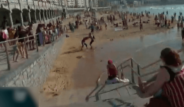 El reportero fue agredido en la playa de la Concha de San Sebastián.