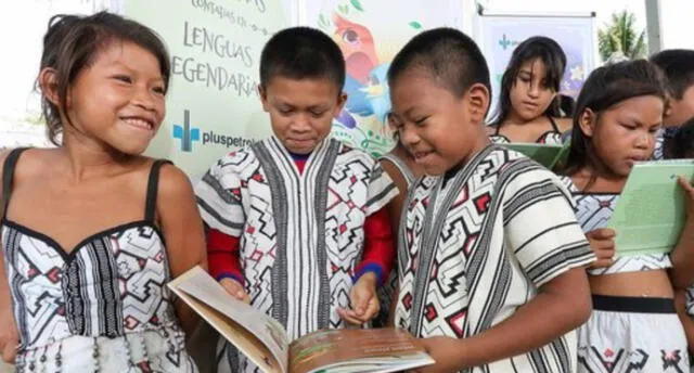 Doscientos niños de Cusco recibieron libros en su lengua nativa.