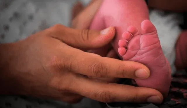 Lautaro Valentín nació a las 24 semanas con 500 gramos de peso en la maternidad del hospital del Carmen en Argentina. Foto: AFP / Referencial