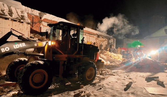 Adolescente muere aplastada tras derrumbe de techo de madera por el peso de la nieve [VIDEO]