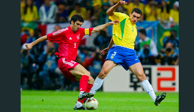 Haka Sukur: Marcó el gol más rápido de los Mundiales y hoy se gana la vida manejando Uber.