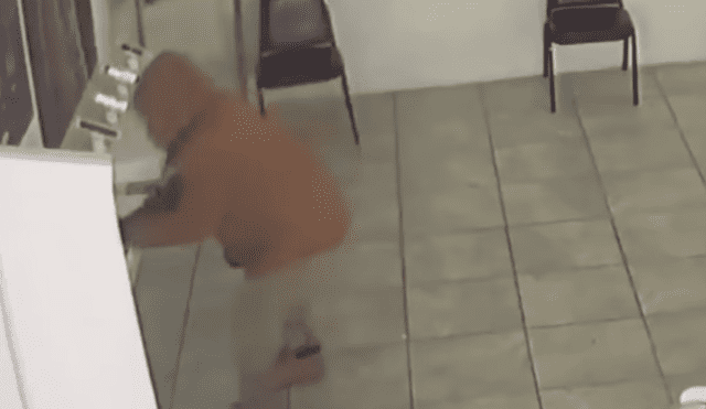 YouTube viral: inexperto ladrón comete terrible blooper mientras robaba una tienda [VIDEO]