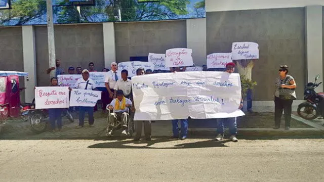 Pacientes de hemodiálisis protestan por mal servicio y exigen mejoras a EsSalud