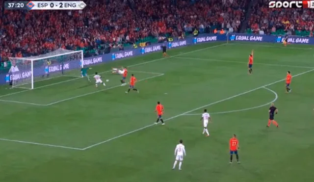 España vs Inglaterra: Sterling marcó 3-0 con genial toque [VIDEO]