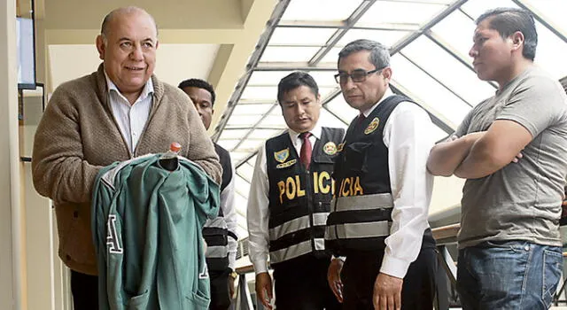 Los Limpios de Tacna: Luis Torres dice que no fugará porque tiene su empresa de piscos