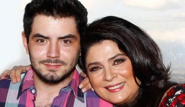 Victoria Ruffo: Su hijo con Eugenio Derbez la bloqueó en las redes sociales